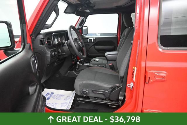 Used 2024 Jeep Wrangler Unlimited Rubicon AWD/4WD image 29