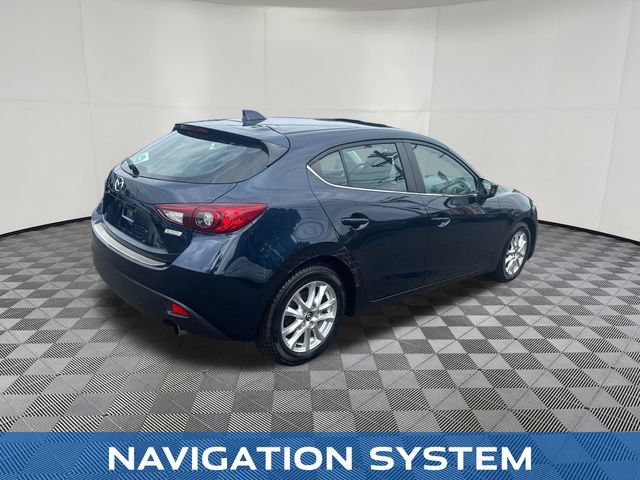 Used 2016 MAZDA MAZDA3 i Touring w/ Popular Equipment Package FWD image 5