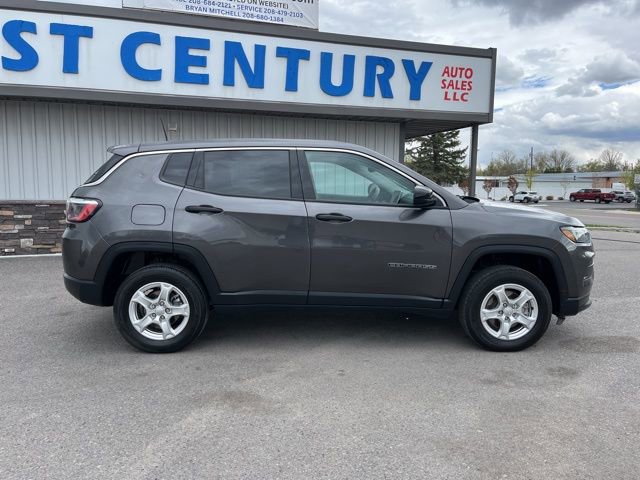 Used 2022 Jeep Compass Sport image 22
