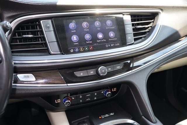 Used 2022 Buick Enclave Essence w/ Experience Buick Package FWD image 8