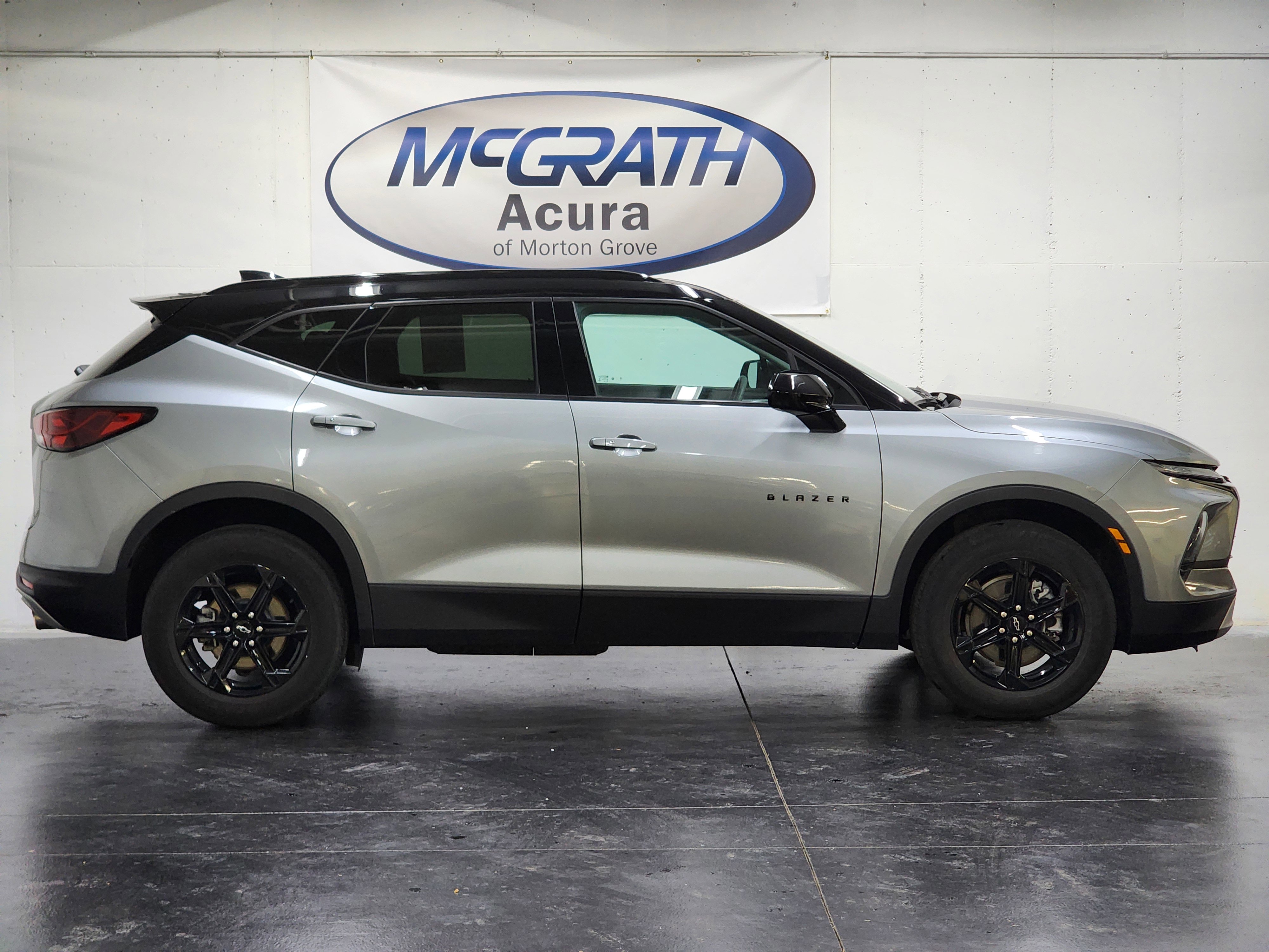 Used 2023 Chevrolet Blazer LT w/ Convenience Package image 3