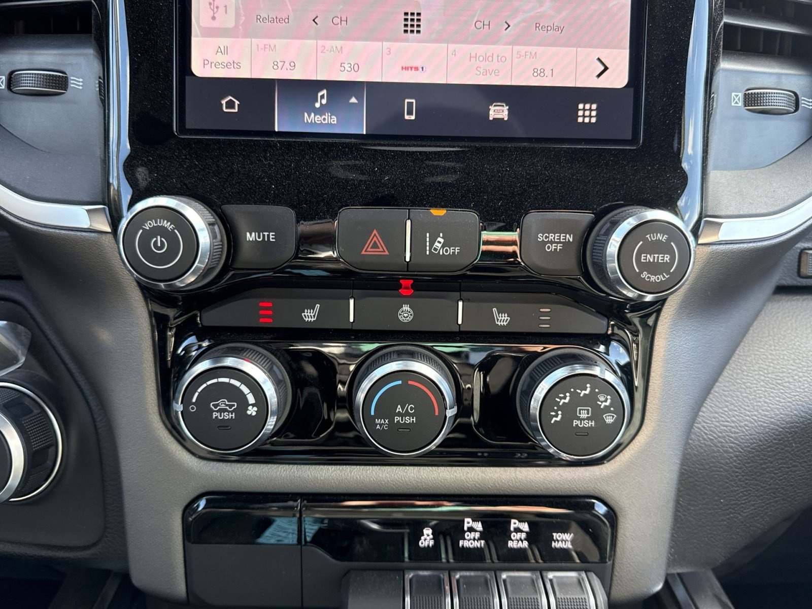 New 2026 RAM 1500 Big Horn AWD/4WD image 20