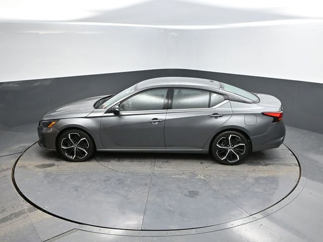Used 2023 Nissan Altima 2.5 SR image 31