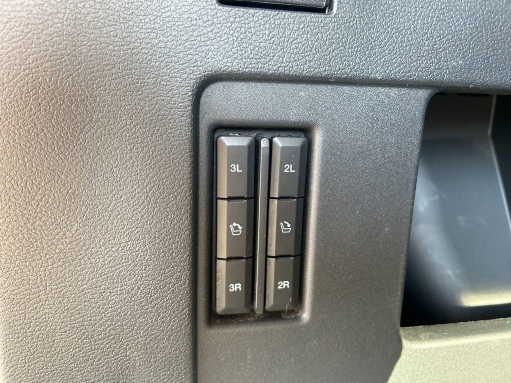 Used 2022 Ford Expedition Max Limited image 24