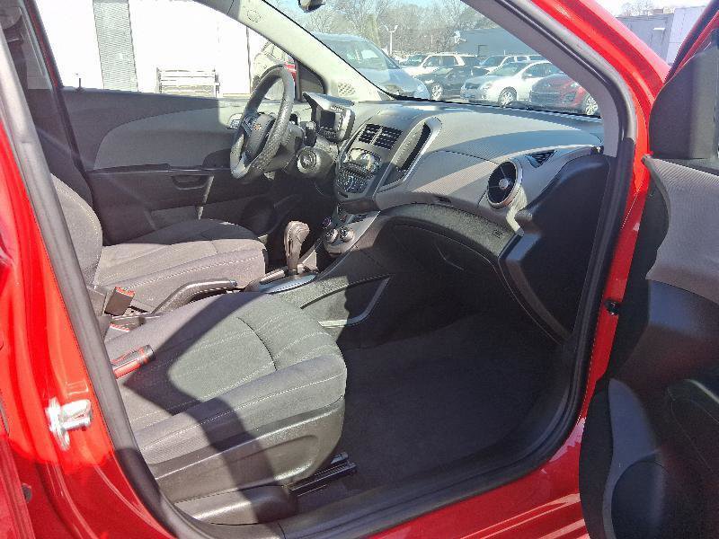Used 2015 Chevrolet Sonic LT FWD image 17