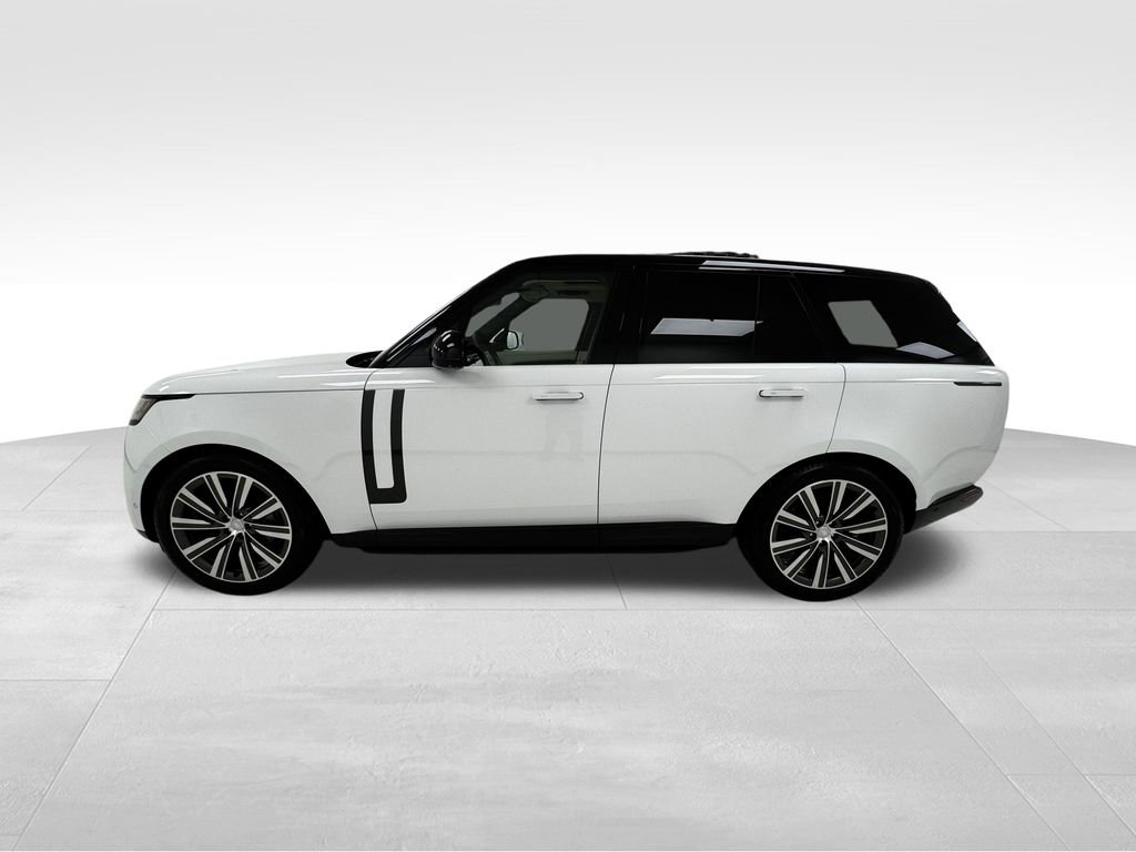 Used 2023 Land Rover Range Rover SE image 4