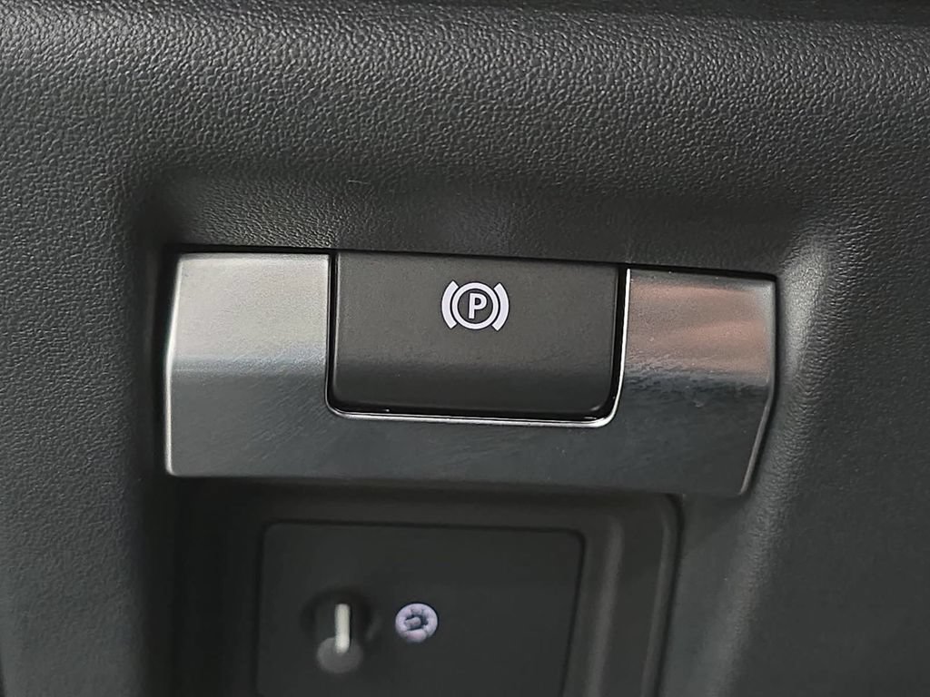 Used 2024 Land Rover Defender 110 S AWD/4WD image 21