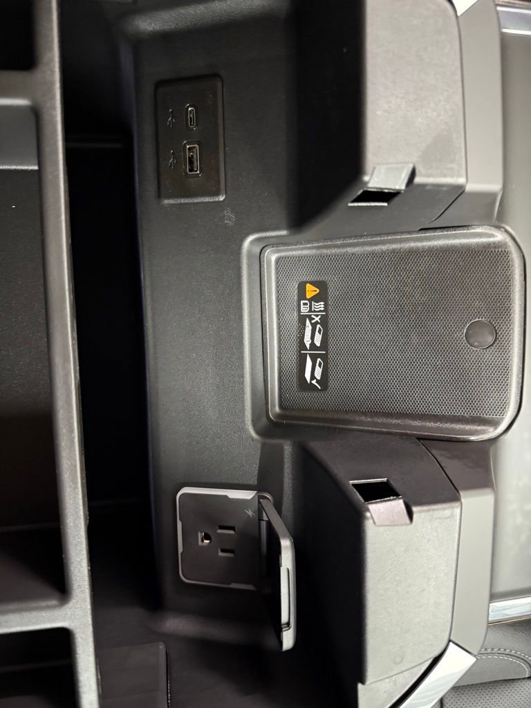 New 2026 GMC Sierra 3500 SLT image 13