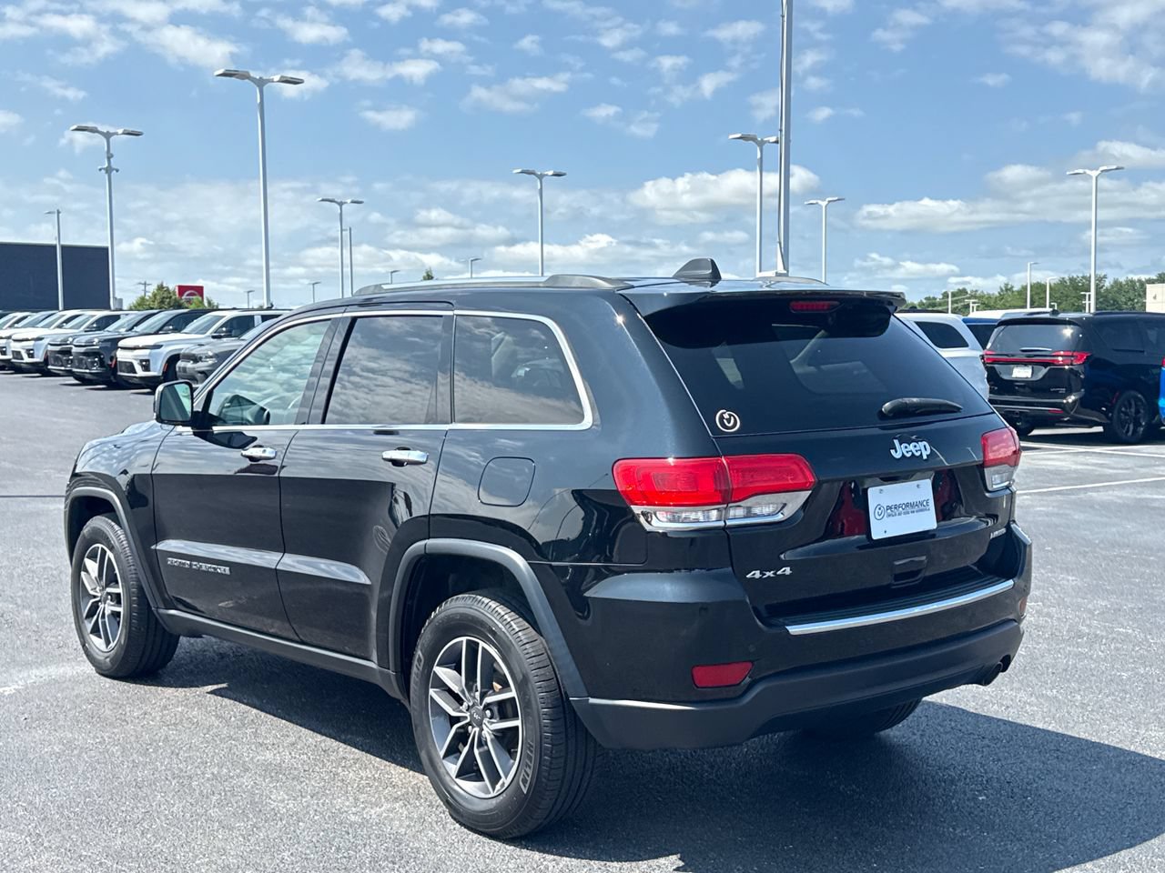 Used 2019 Jeep Grand Cherokee Limited AWD/4WD image 5