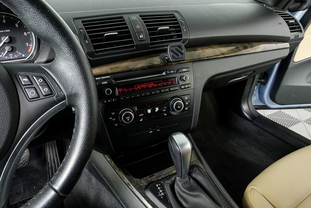 Used 2011 BMW 128i Convertible image 12