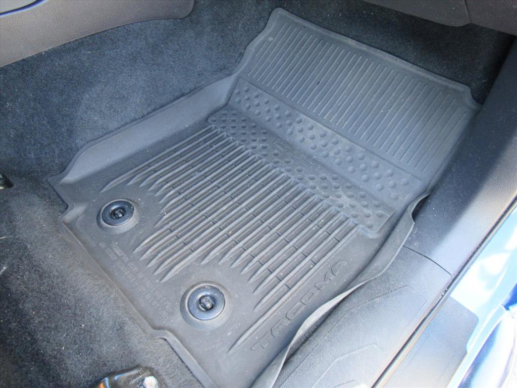 Used 2021 Toyota Tacoma TRD Sport image 31