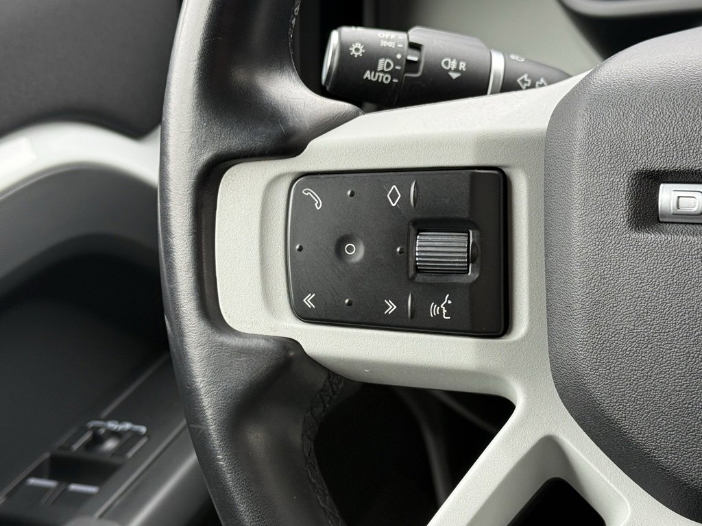 Certified 2023 Land Rover Defender 110 image 18