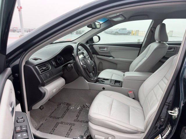 Used 2017 Toyota Camry XLE FWD image 10