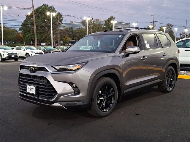 New 2026 Toyota Grand Highlander Platinum image 3