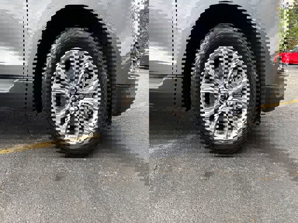 Certified 2024 Ford Edge Titanium image 28