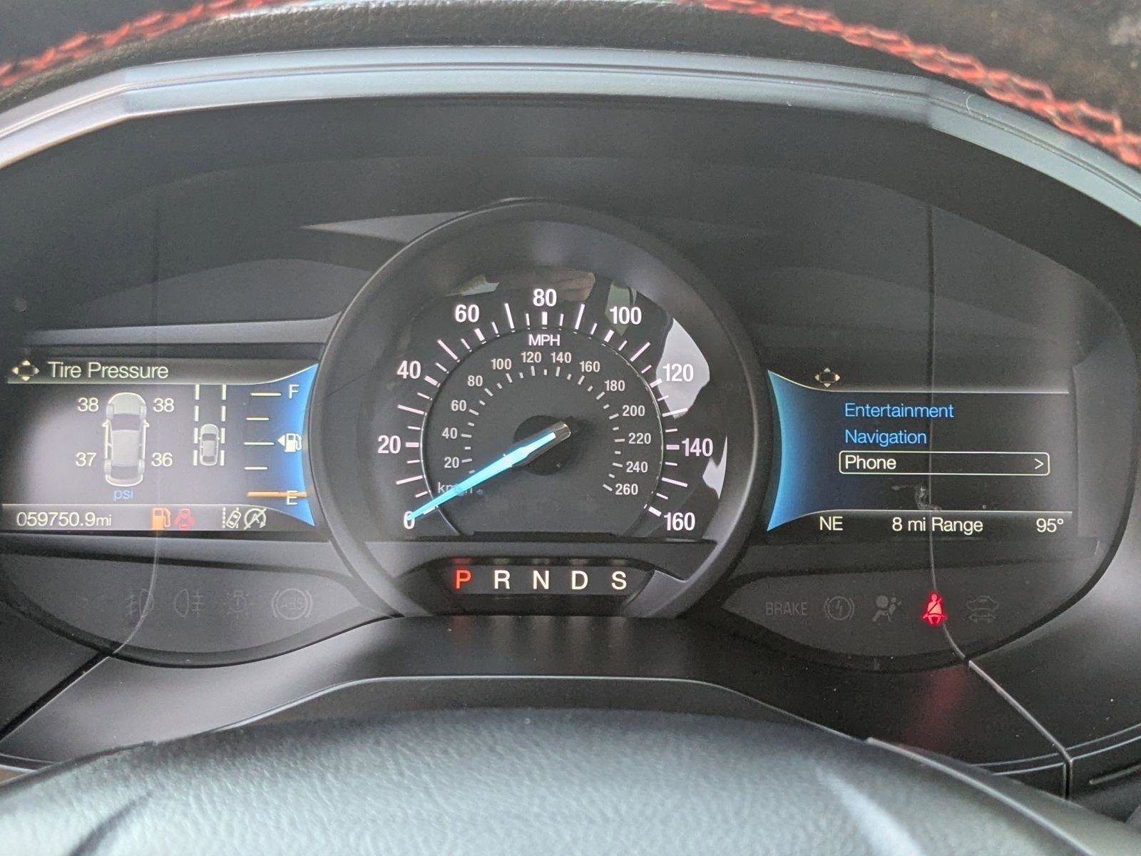 Used 2022 Ford Edge ST-Line image 10