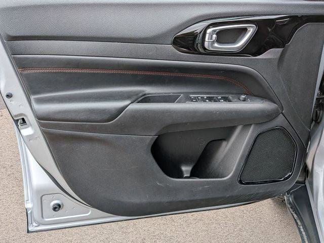 Certified 2025 Jeep Compass Trailhawk image 14