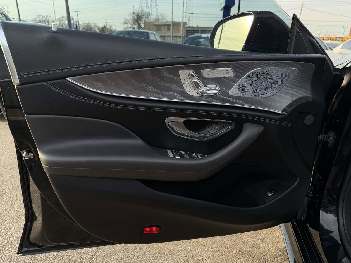 Used 2019 Mercedes-Benz AMG GT 63 image 11