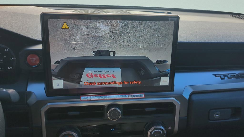 Used 2024 Toyota Tacoma TRD Sport image 16