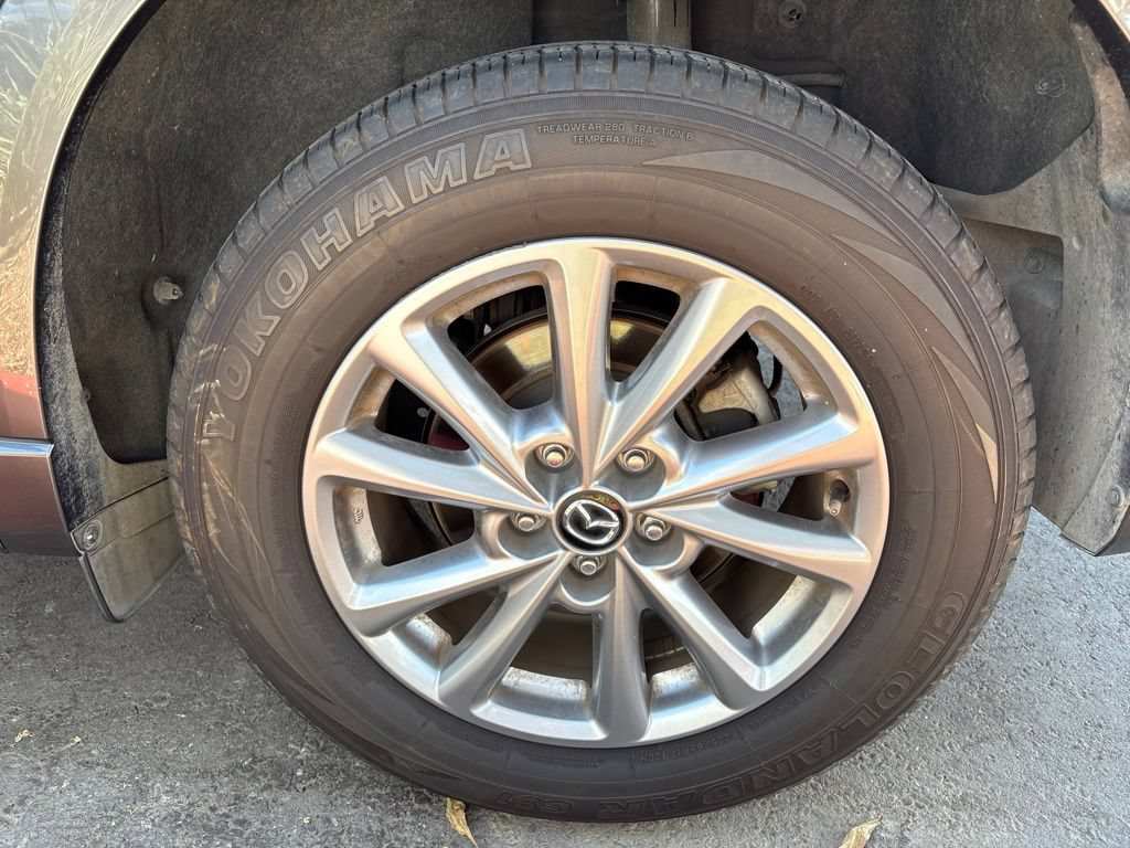 Used 2025 MAZDA CX-5 AWD 2.5 S w/ Preferred Package image 12