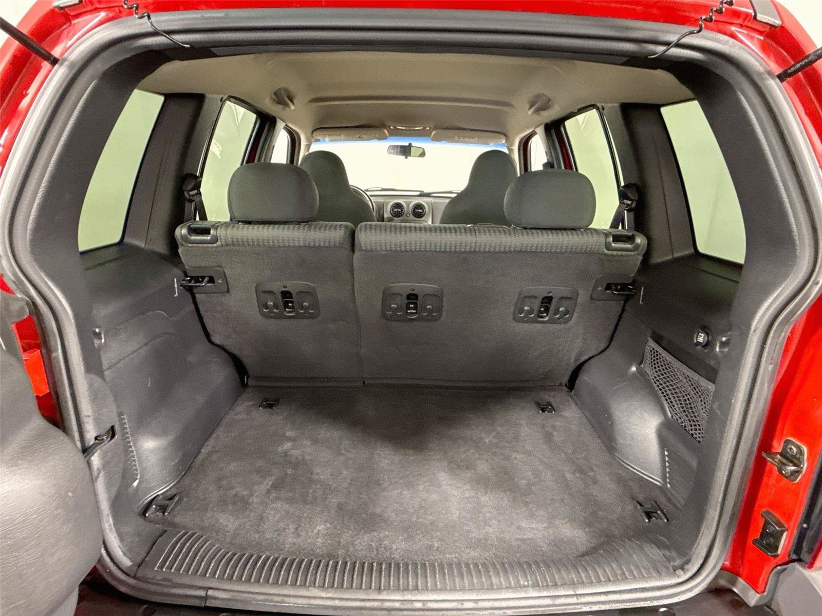 Used 2002 Jeep Liberty Sport AWD/4WD image 14