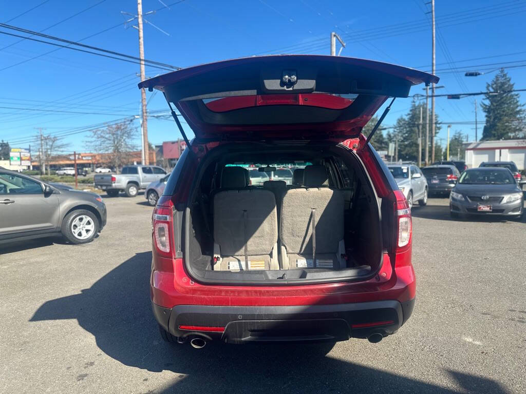 Used 2012 Ford Explorer XLT AWD/4WD image 7