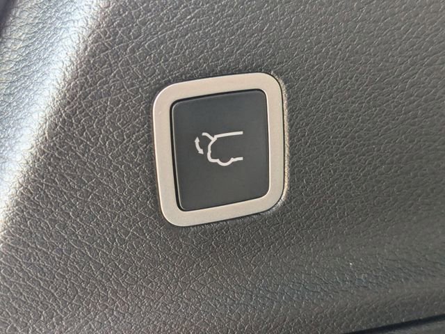 New 2026 Chrysler Pacifica Limited image 30