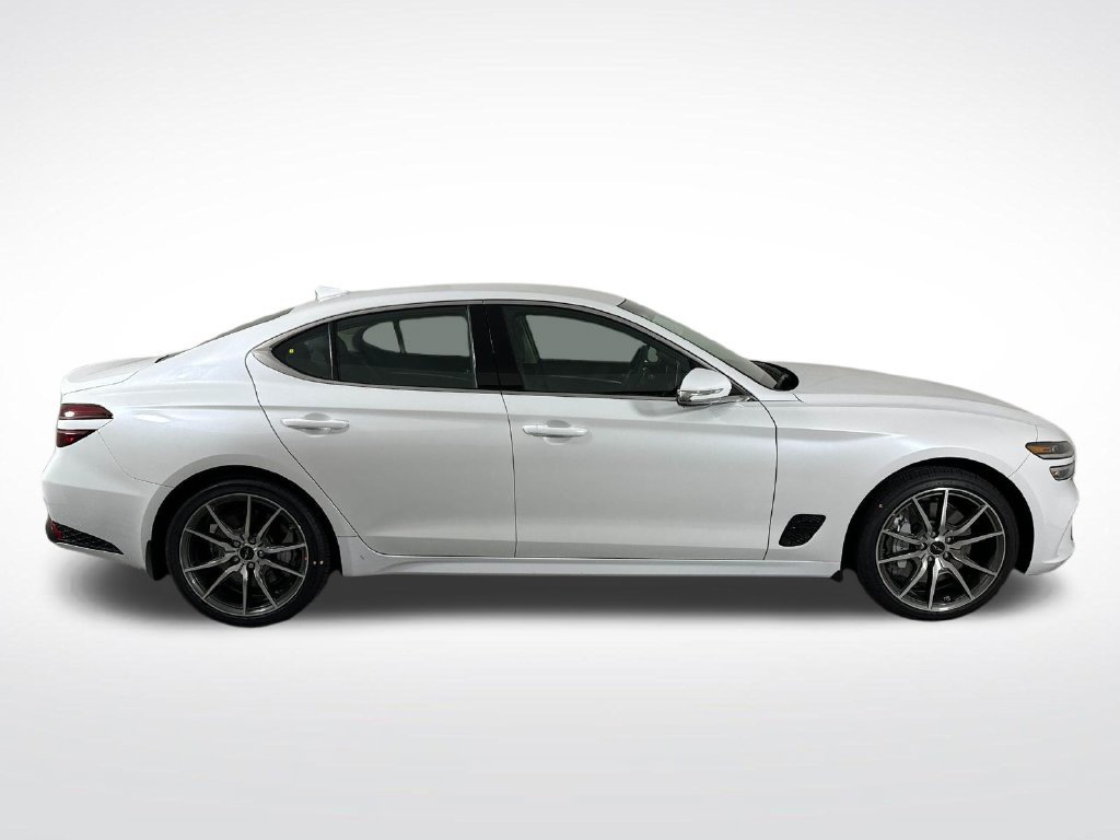 New 2026 Genesis G70 2.5T RWD image 2