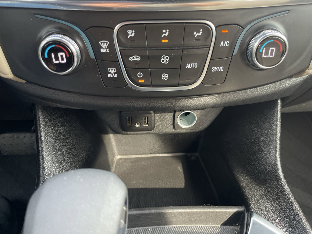 Used 2023 Chevrolet Traverse LS w/ Safety Package image 25