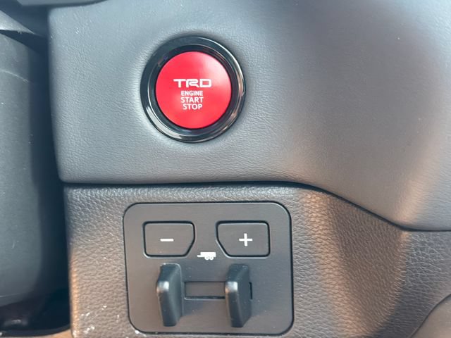 Used 2025 Toyota Tundra Platinum w/ TRD Off-Road Package AWD/4WD image 21