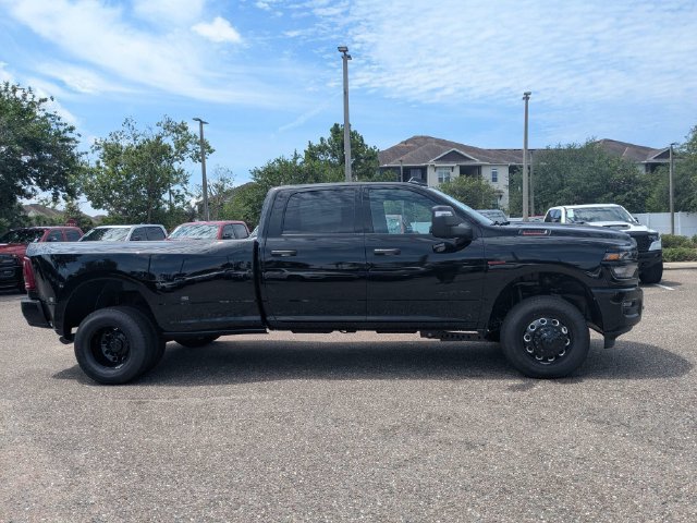 New 2026 RAM 3500 Big Horn AWD/4WD image 3