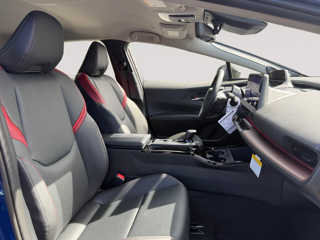 New 2027 Toyota Prius Plug-In Hybrid w/ Limited Premium Package FWD image 15