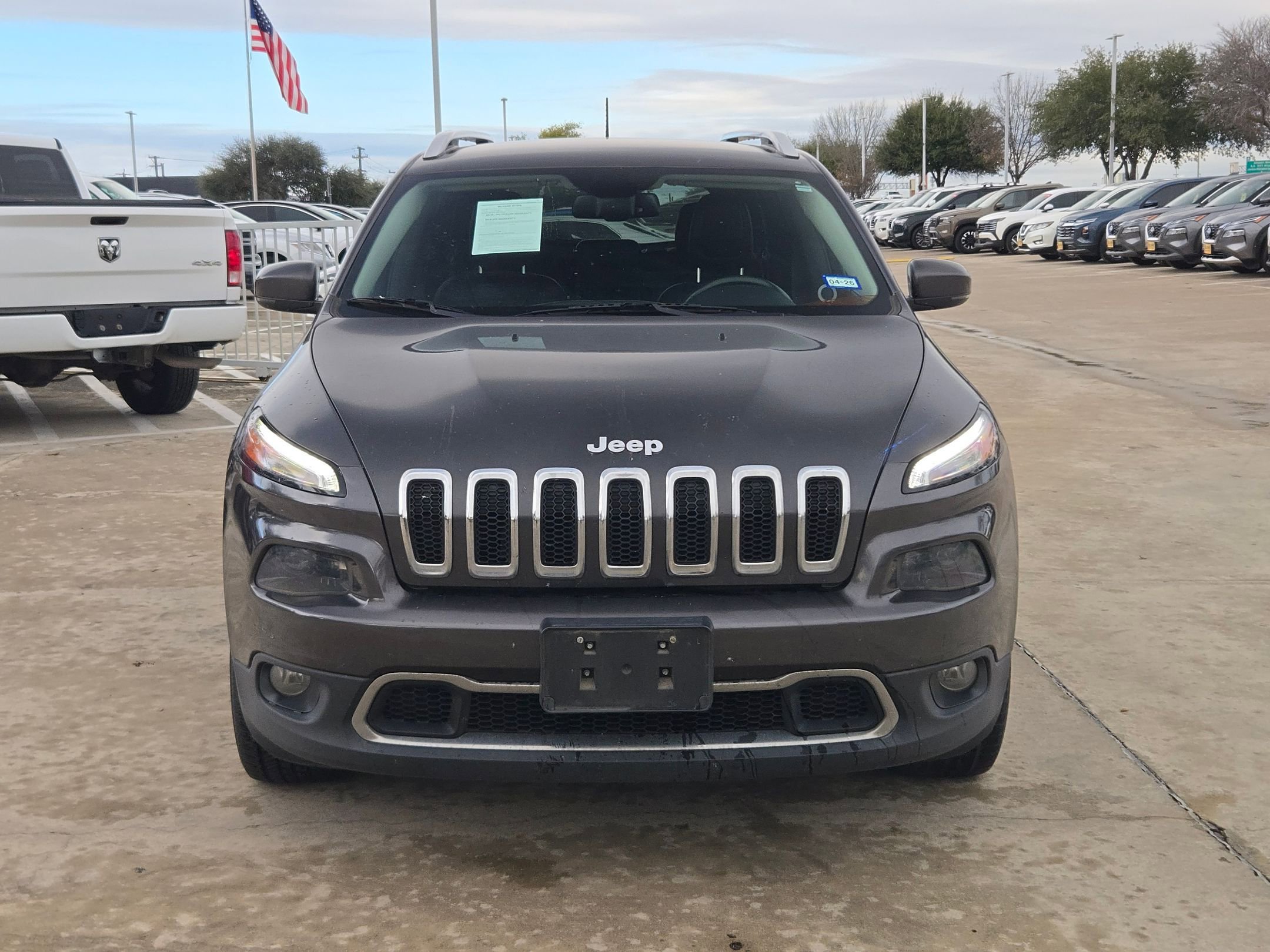 Used 2015 Jeep Cherokee Limited image 8