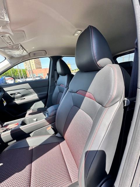 New 2025 Nissan Kicks SR image 25