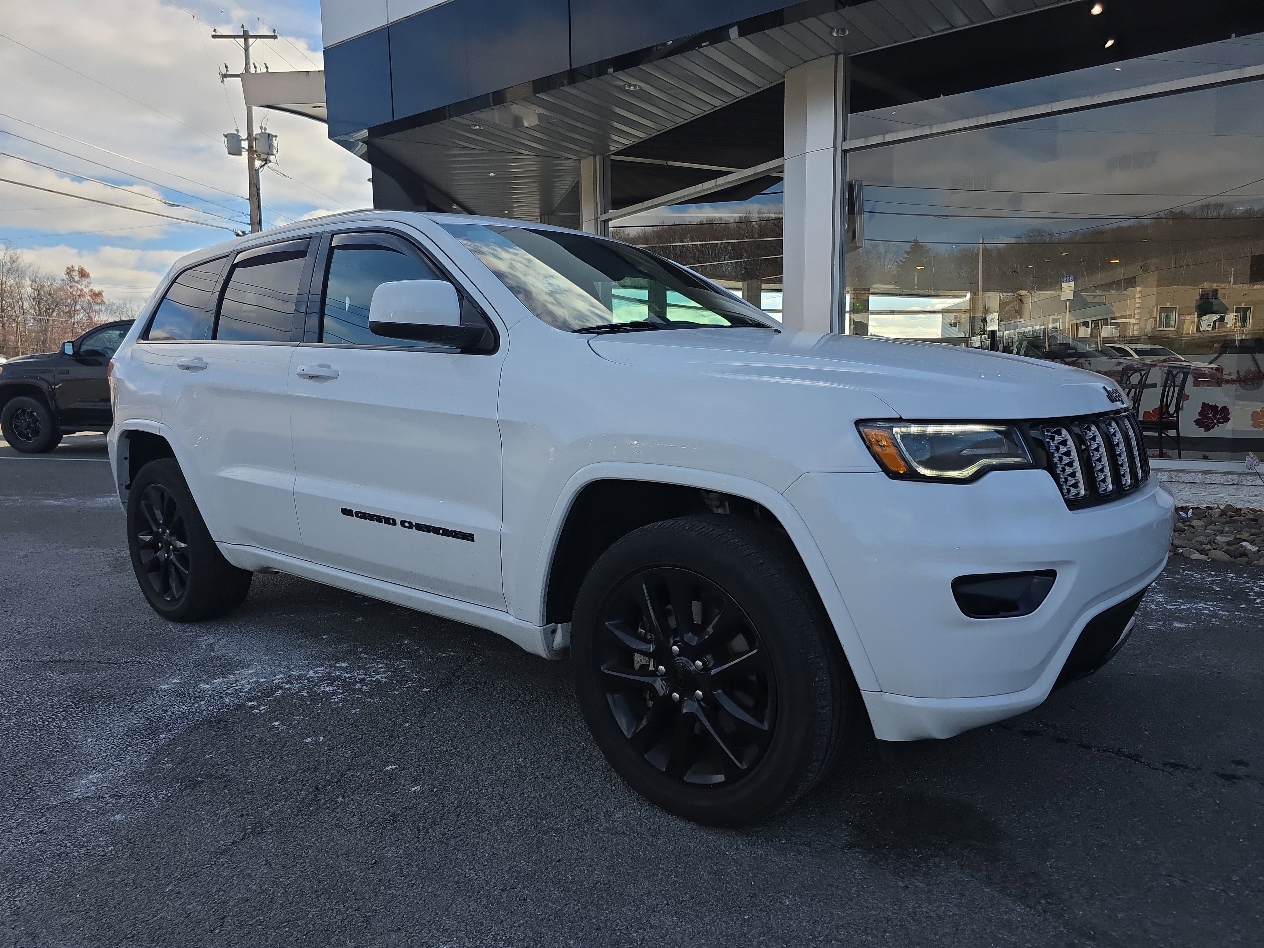 Used 2022 Jeep Grand Cherokee Laredo X