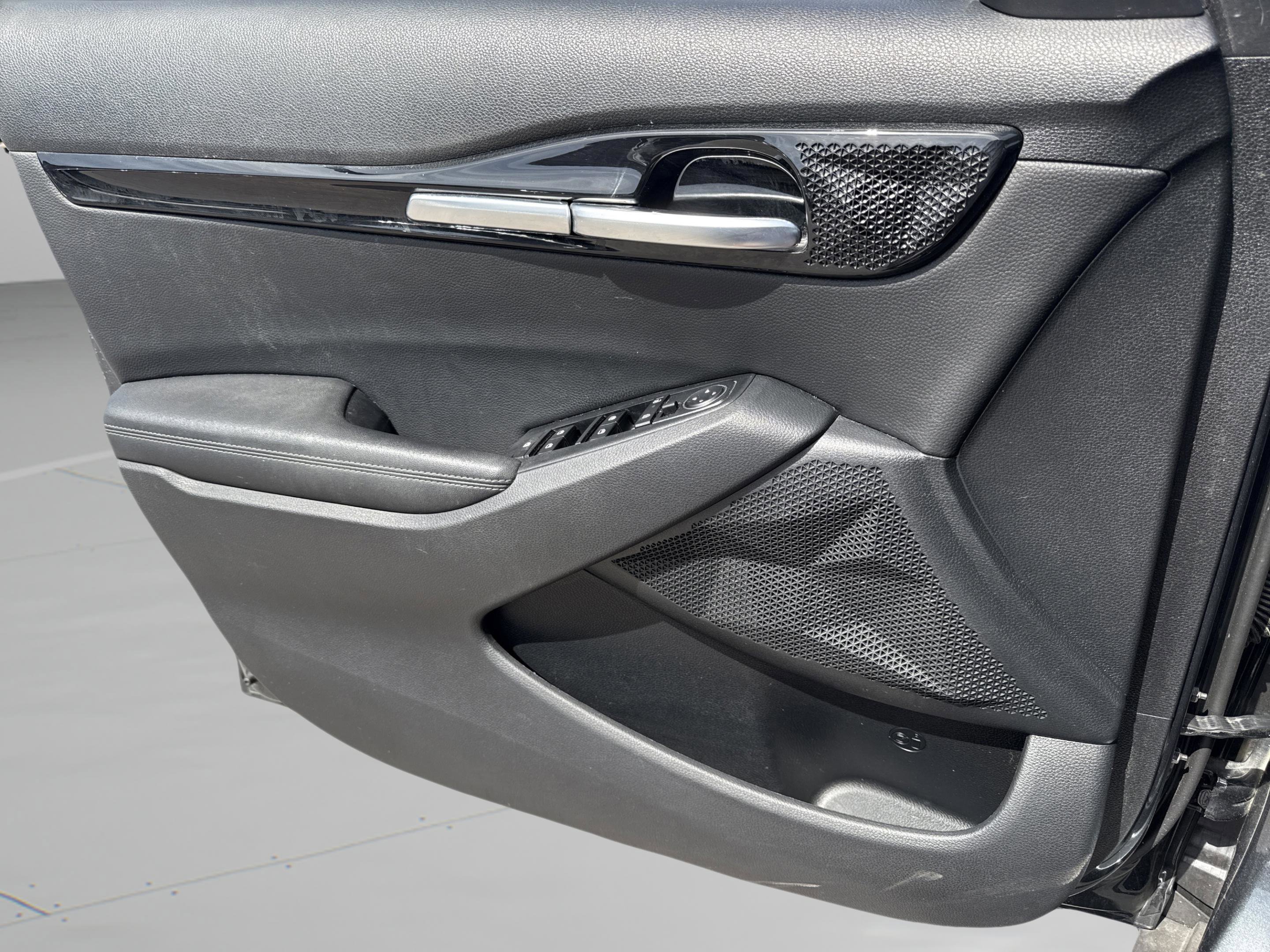 Certified 2024 Kia Seltos S FWD image 19