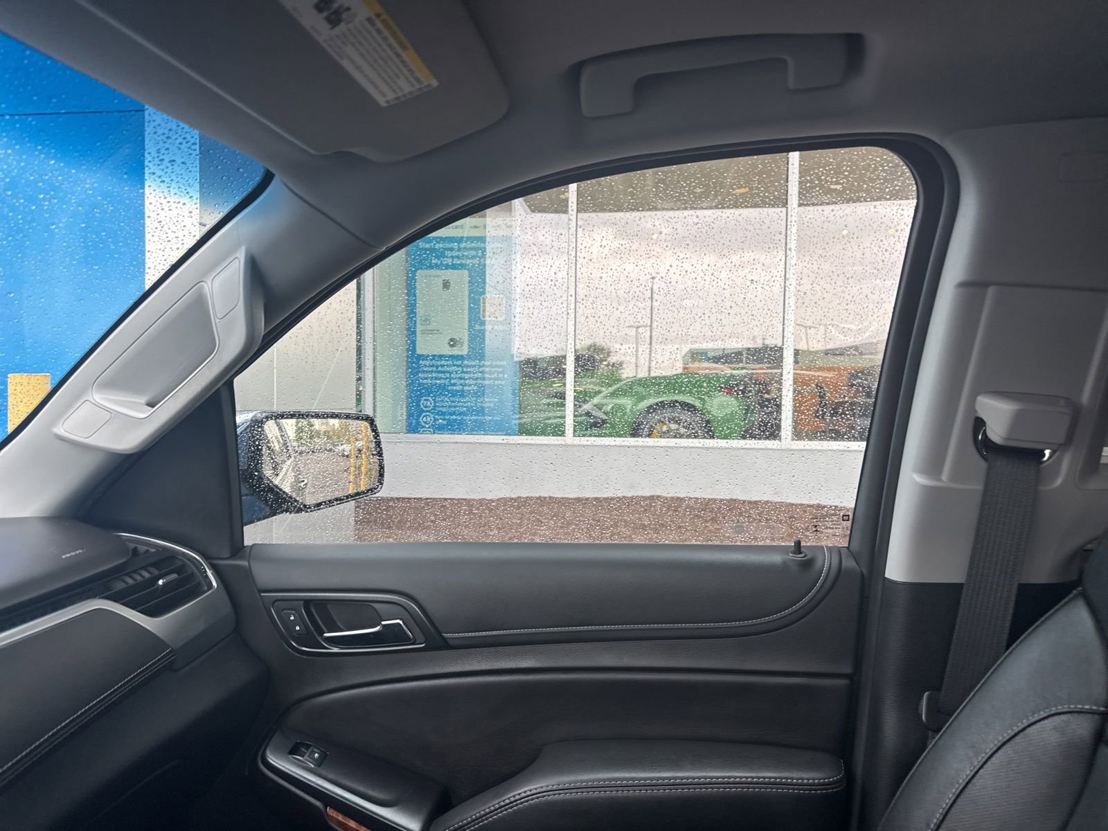 Used 2019 Chevrolet Suburban Premier AWD/4WD image 31