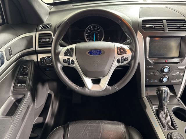 Used 2013 Ford Explorer XLT AWD/4WD image 23