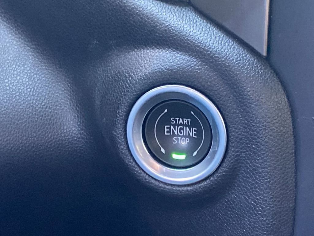 Used 2021 Chevrolet Silverado 3500 High Country image 13