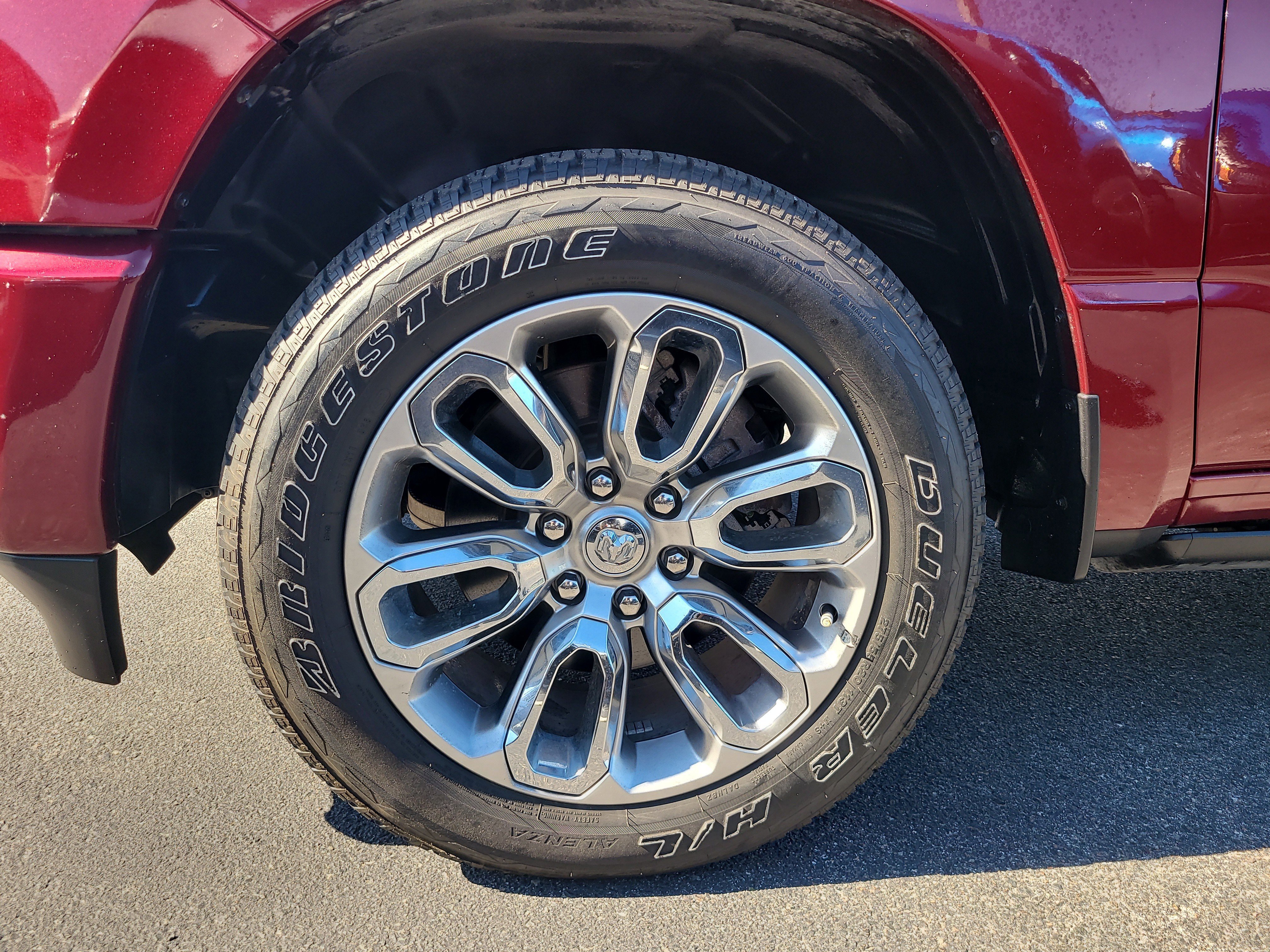 Used 2024 RAM 1500 Laramie image 10