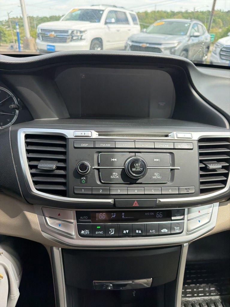 Used 2015 Honda Accord LX image 18