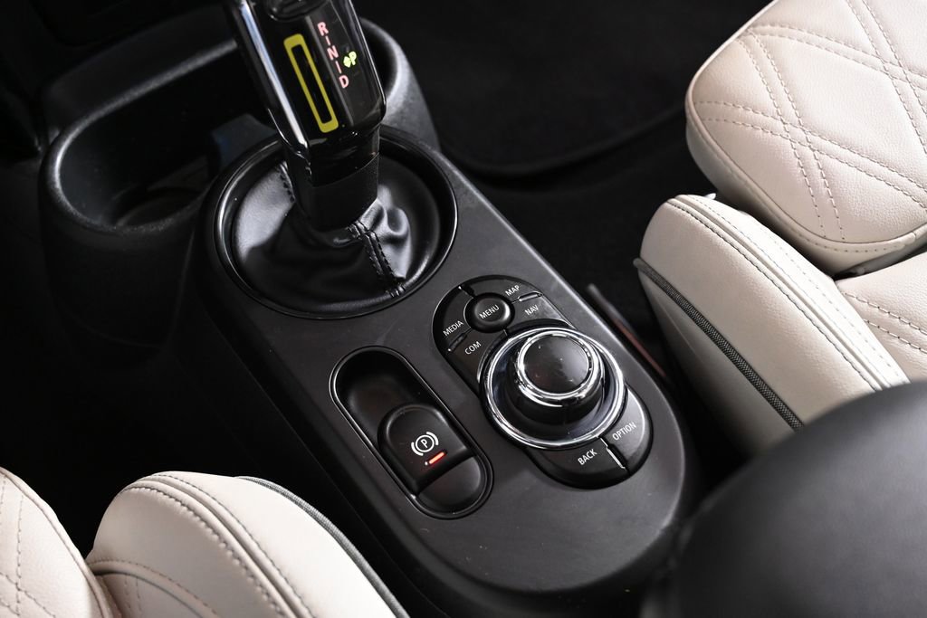 Certified 2023 MINI Cooper SE FWD image 17