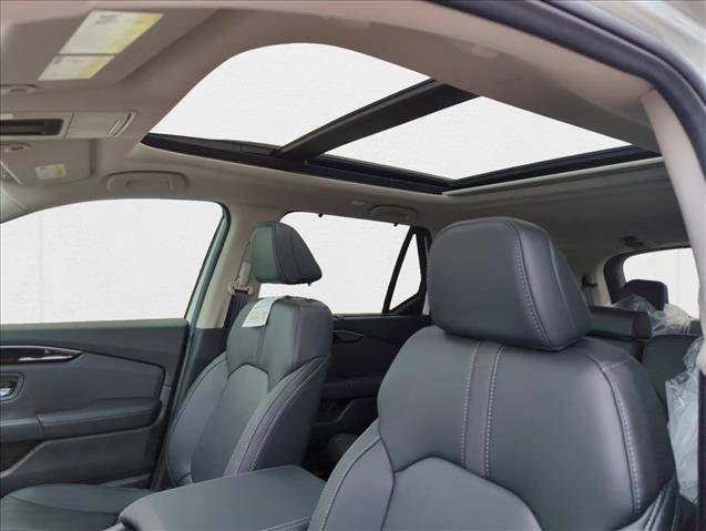 New 2025 Honda Pilot Touring image 18