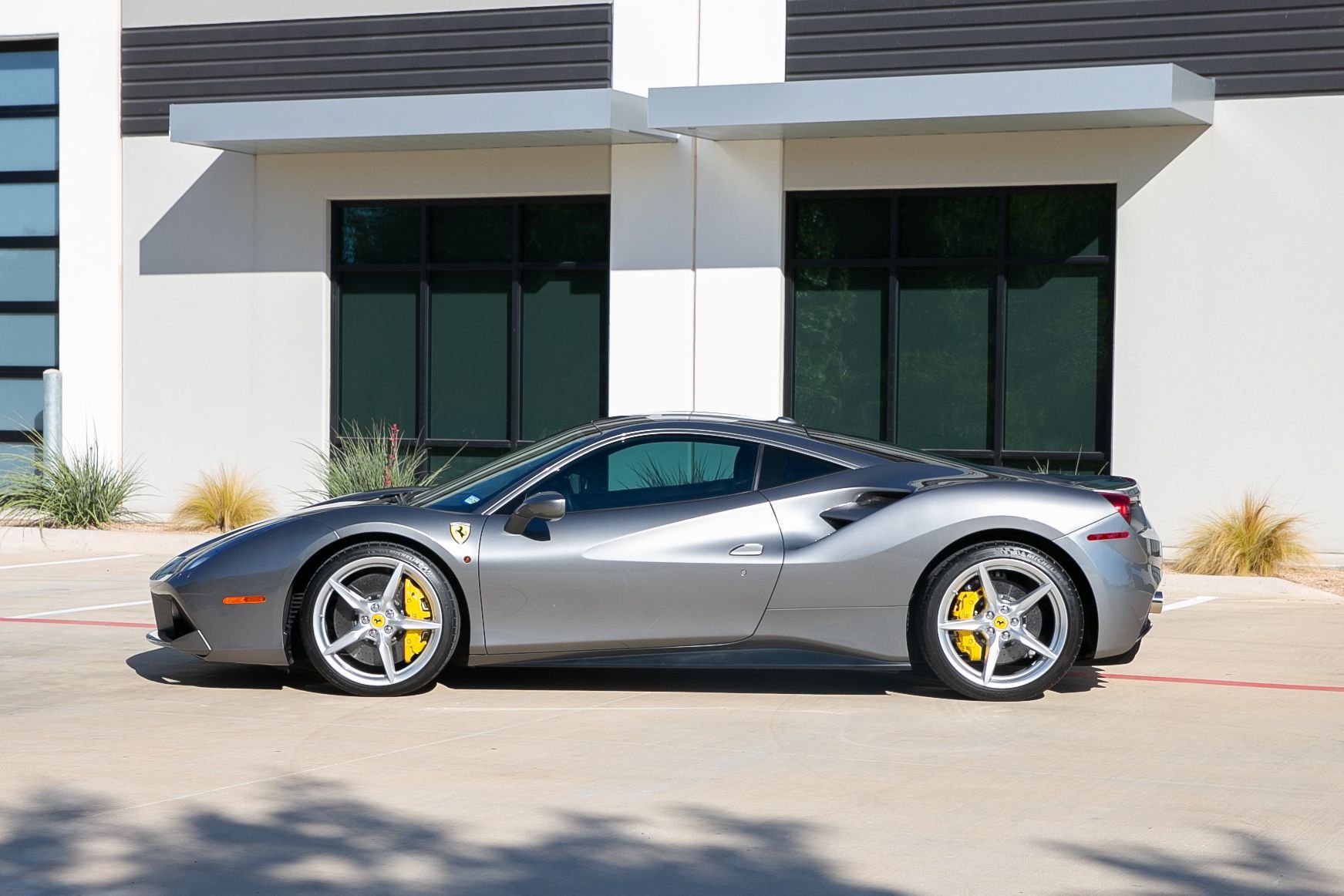 Used 2016 Ferrari 488 GTB image 3