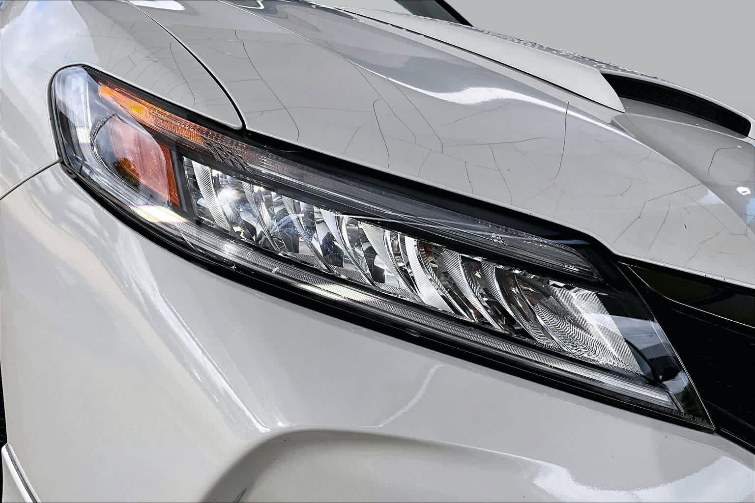 Used 2016 Honda Accord Touring image 28
