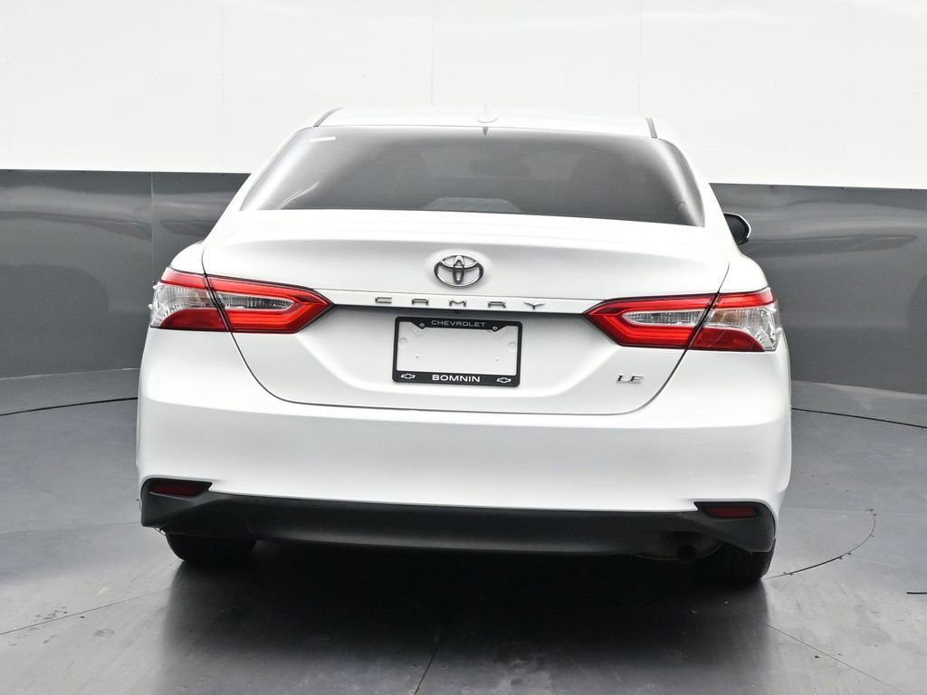Used 2019 Toyota Camry LE FWD image 4