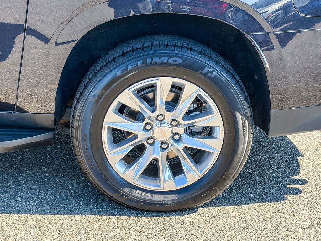 Used 2023 Chevrolet Suburban Premier image 15