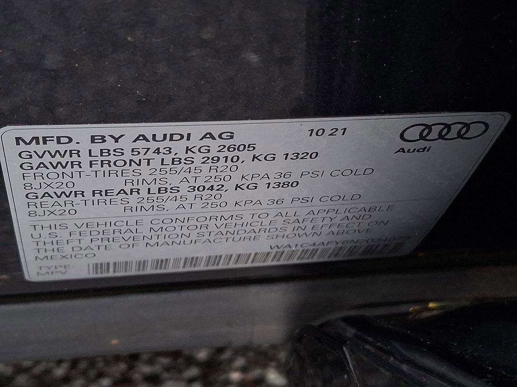 Used 2022 Audi SQ5 Prestige AWD/4WD image 25
