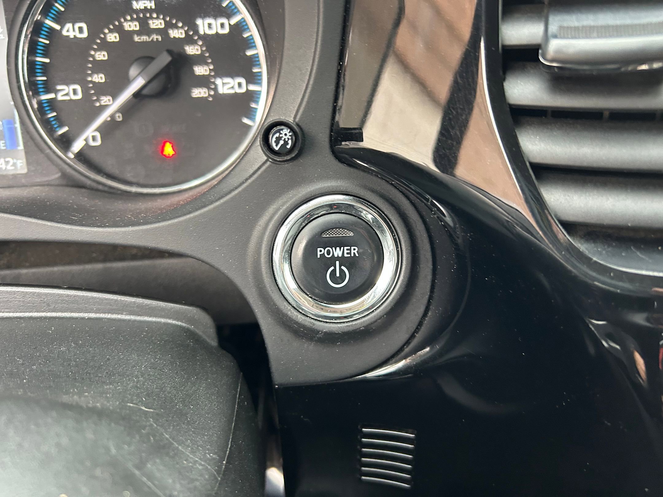 Used 2018 Mitsubishi Outlander GT AWD/4WD image 19