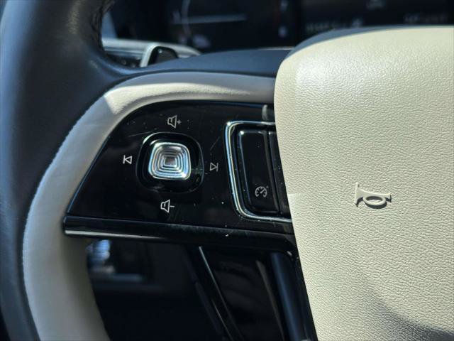 Used 2022 Lincoln Corsair AWD w/ Premium Package image 26